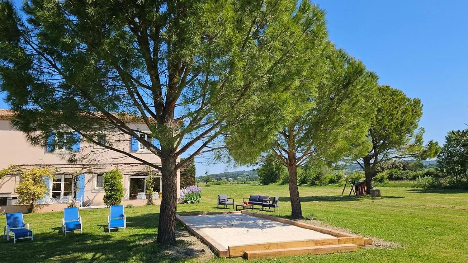 La Ramade 5 Chambres & Table D'Hotes En Drome Provencale Tulette Couette-café