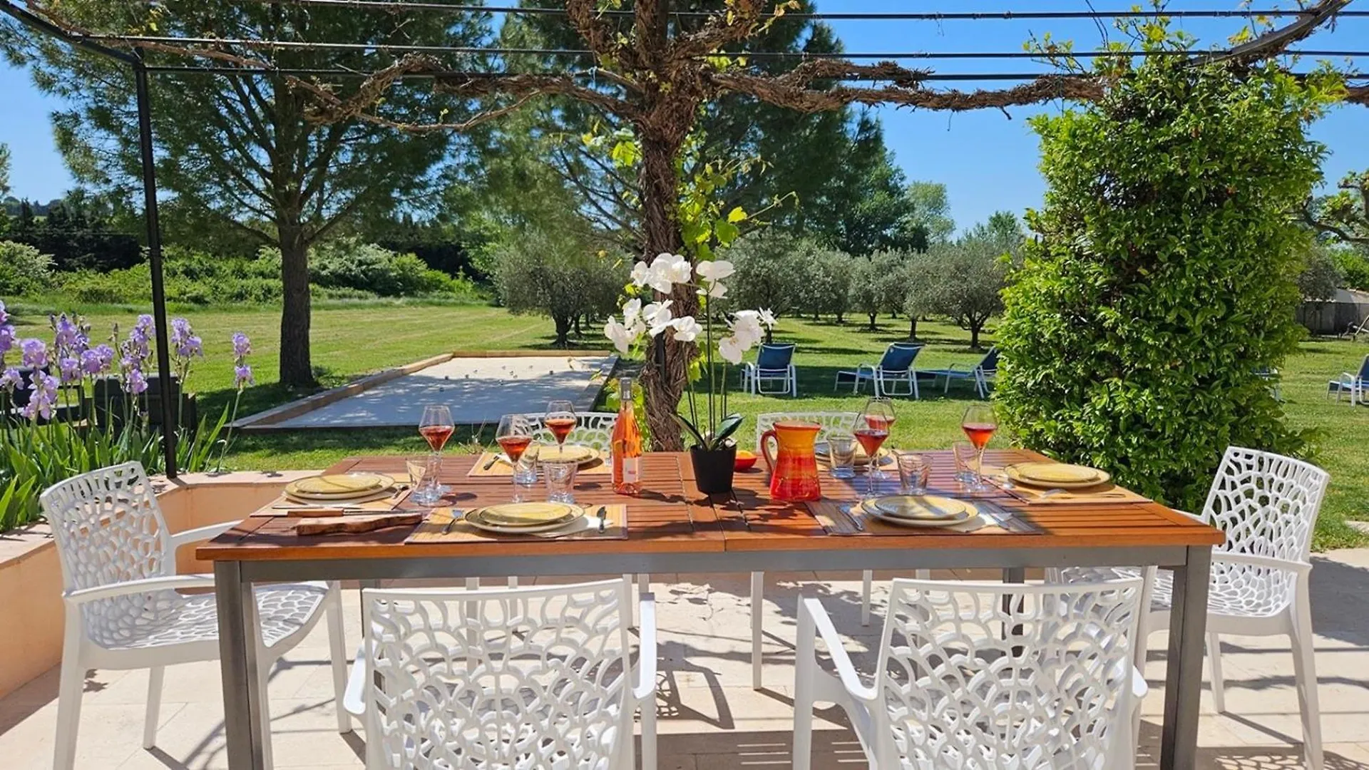 La Ramade 5 Chambres & Table D'Hotes En Drome Provencale Tulette